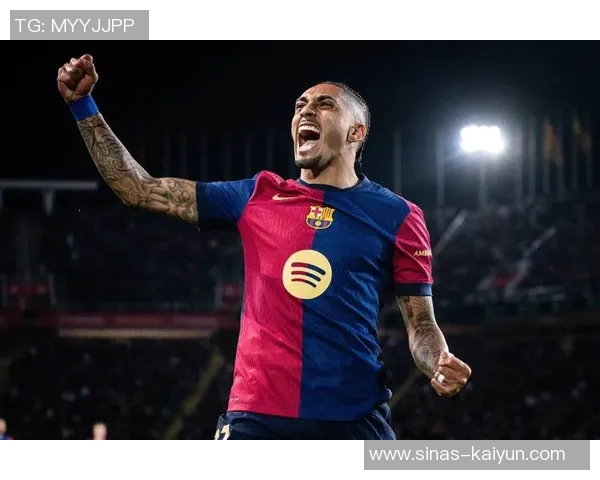 世体:由于奥尔莫受伤,弗里克可能让佩德里或拉什福德踢前腰 世体:由于奥尔莫受伤,弗里克可能让佩德里或拉什福德踢前腰