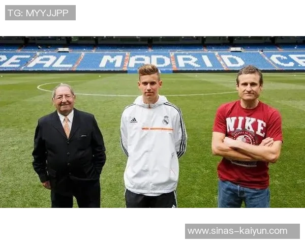 略伦特:比起赢巴萨更喜欢赢皇马;我非常喜欢踢边后卫 略伦特:比起赢巴萨更喜欢赢皇马;我非常喜欢踢边后卫