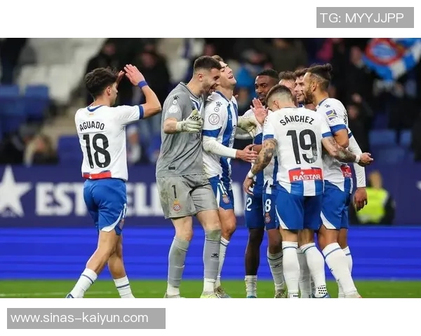 若赫伊森停赛，皇马青训中卫迭戈-阿瓜多或将迎来机会